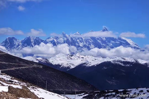 西藏最有名的雪山